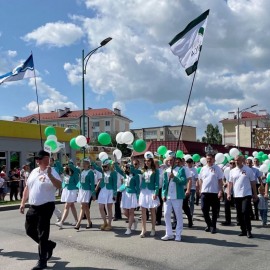 ОАО "Березастройматериалы" приняло участие в праздничном шествии трудовых коллективов и организаций